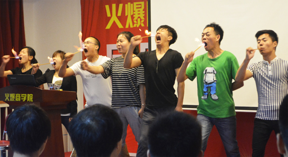 �W(xu��)�T��ͻ�����ң�չʾ�̻��