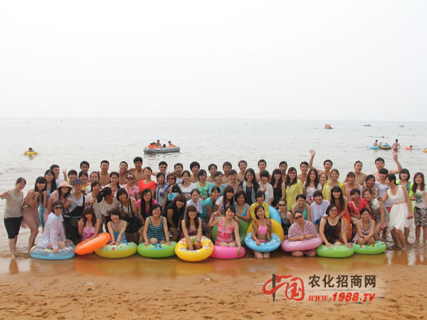 歡暢威海國(guó)際海濱浴場(chǎng)