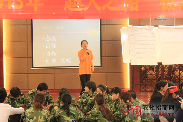 �҂���Ů����������