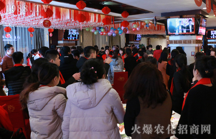 九年火爆 伴我成長(zhǎng)