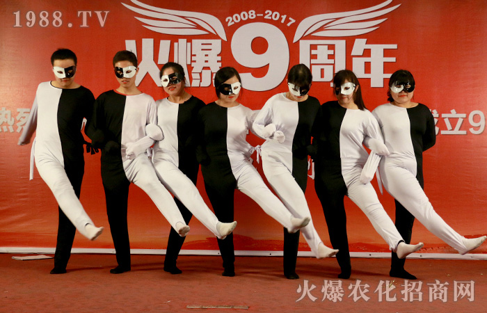 我工作著,我快樂(lè)著!