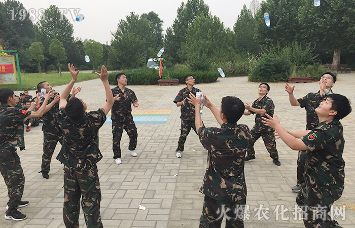 ���Ĳ������^��ǰ��