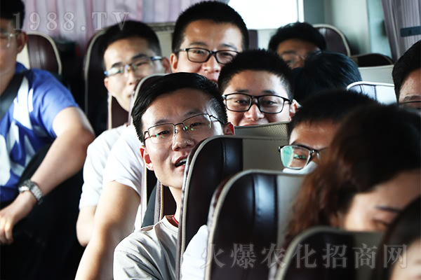 金頂云海奇觀,學(xué)國粹經(jīng)典道德經(jīng)