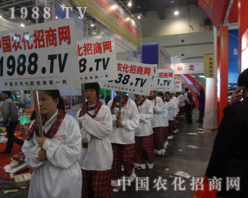 ���ݷ��ϕ��ϻ����R��վ����һ�����c(di��n)