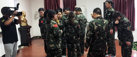 領(lǐng)袖受罰、團隊集體承擔！