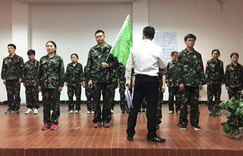 成王敗寇，再辣的青椒、再冷的冰水甘心承受！