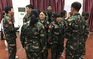 最真誠的慷慨就是贊賞他人！