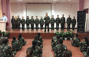 毛遂自薦、領(lǐng)袖選拔，感受領(lǐng)導(dǎo)的責任與辛酸！