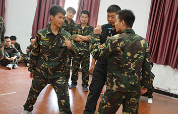 逆向思維能力，反應(yīng)速度，發(fā)展快速啟動能力！